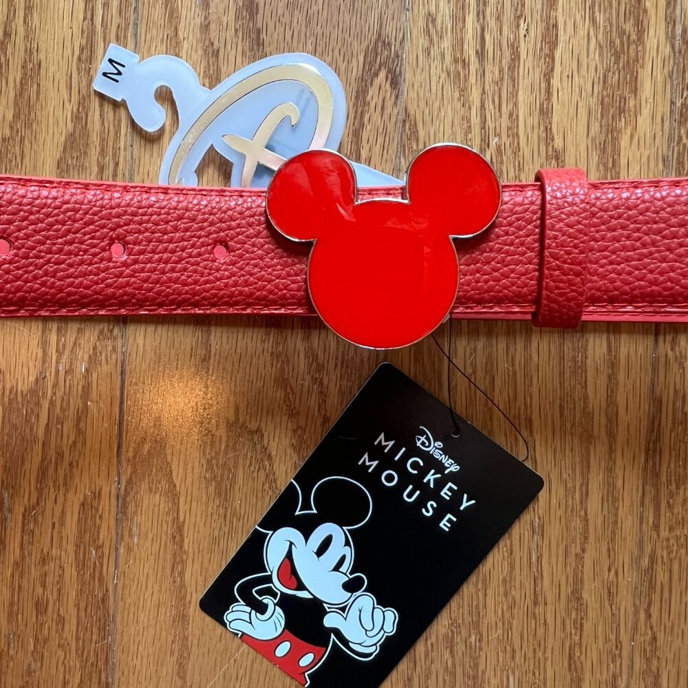 NWT Mickey Mouse red women's Belt size M medium red buckle Disney